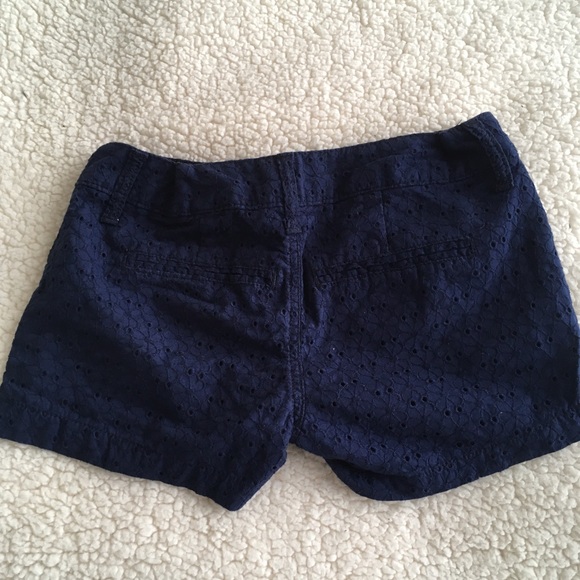 Women’s Shorts - Picture 2 of 3